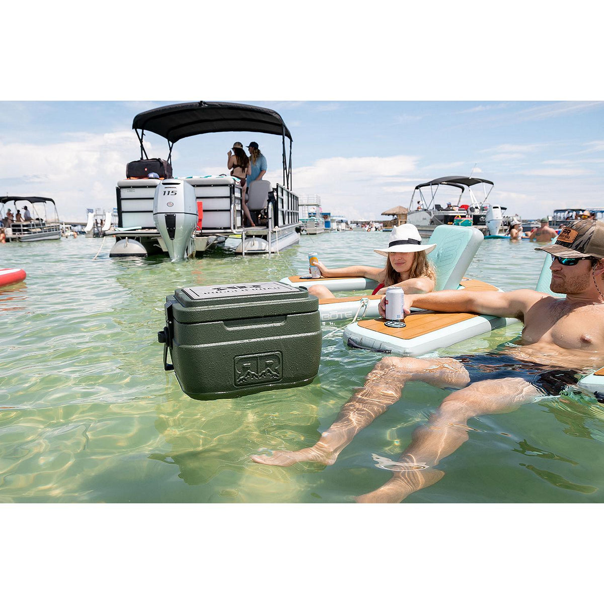 Rugged Road RR25GREEN Cooler 25 V2, Green, 16 qt. - image 5