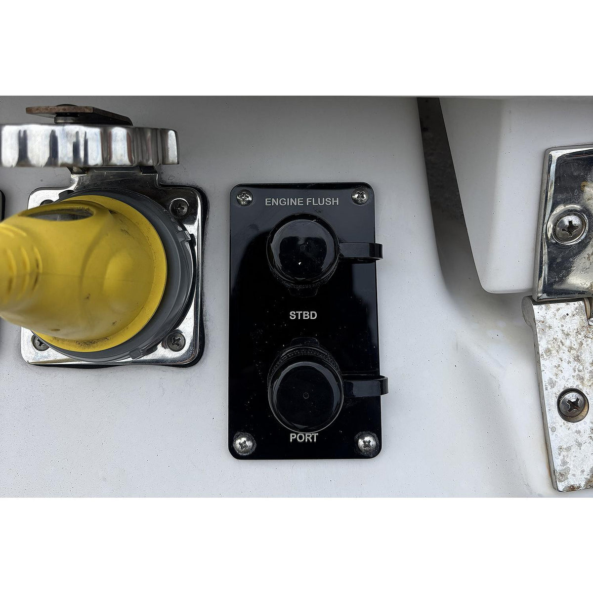 Seamule Flushmaster SMQCR2BV12 Flush Port Reroute, 1/2", Black, Vertical - image 4