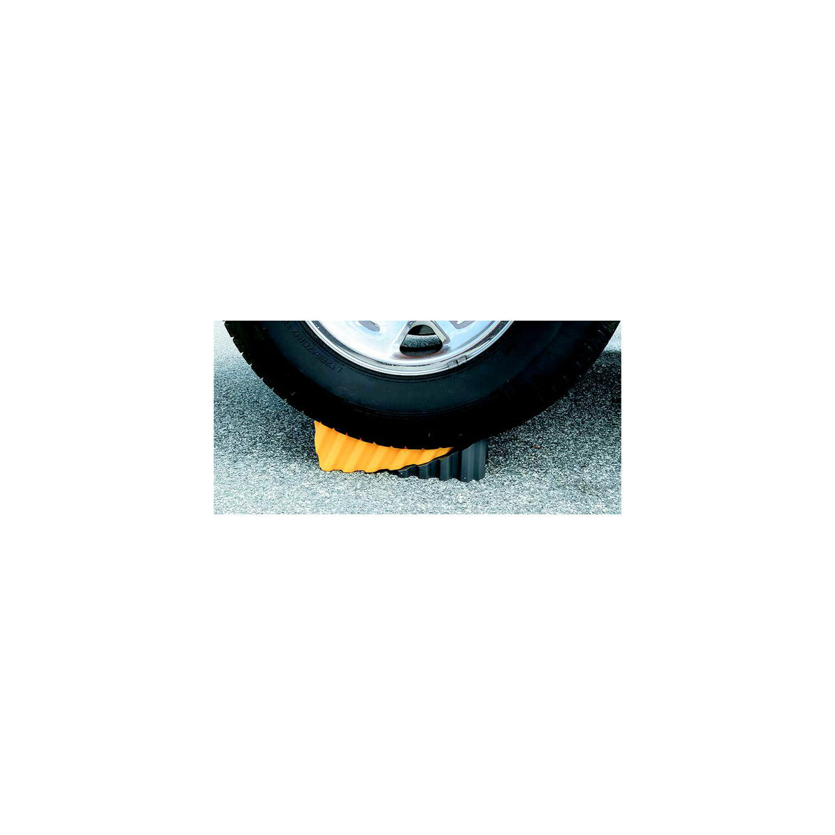 Camco Curved Leveler Wheel Chock [44423] - official Camco product image 6