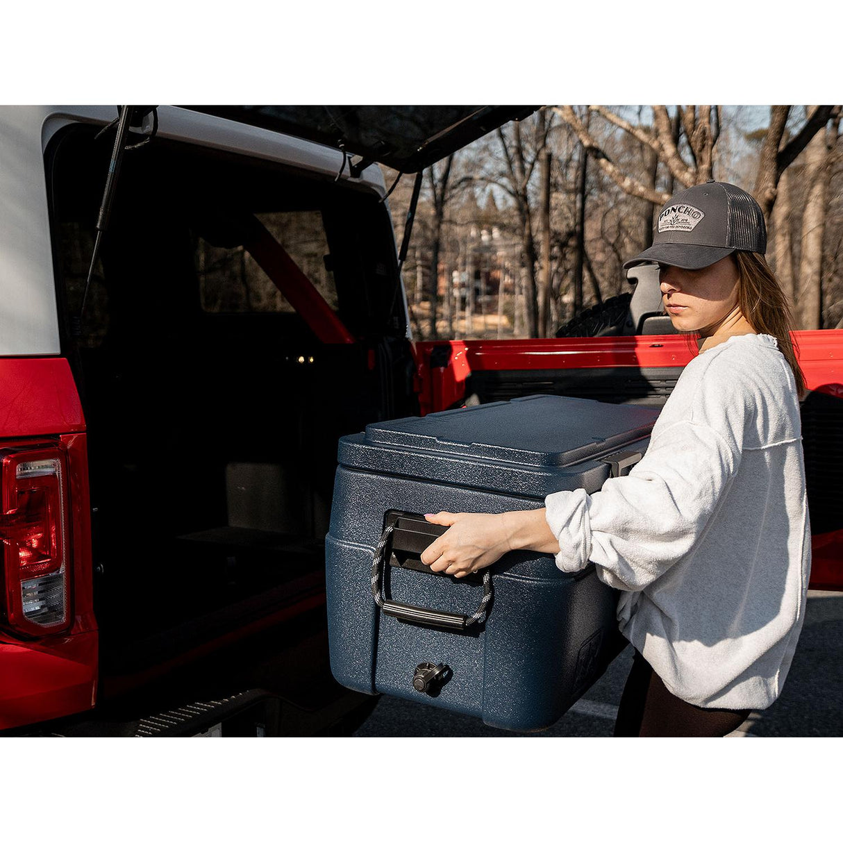 Rugged Road RR115BLUE Cooler 115 V2, Blue, Up to 115 cans + ice - image 5