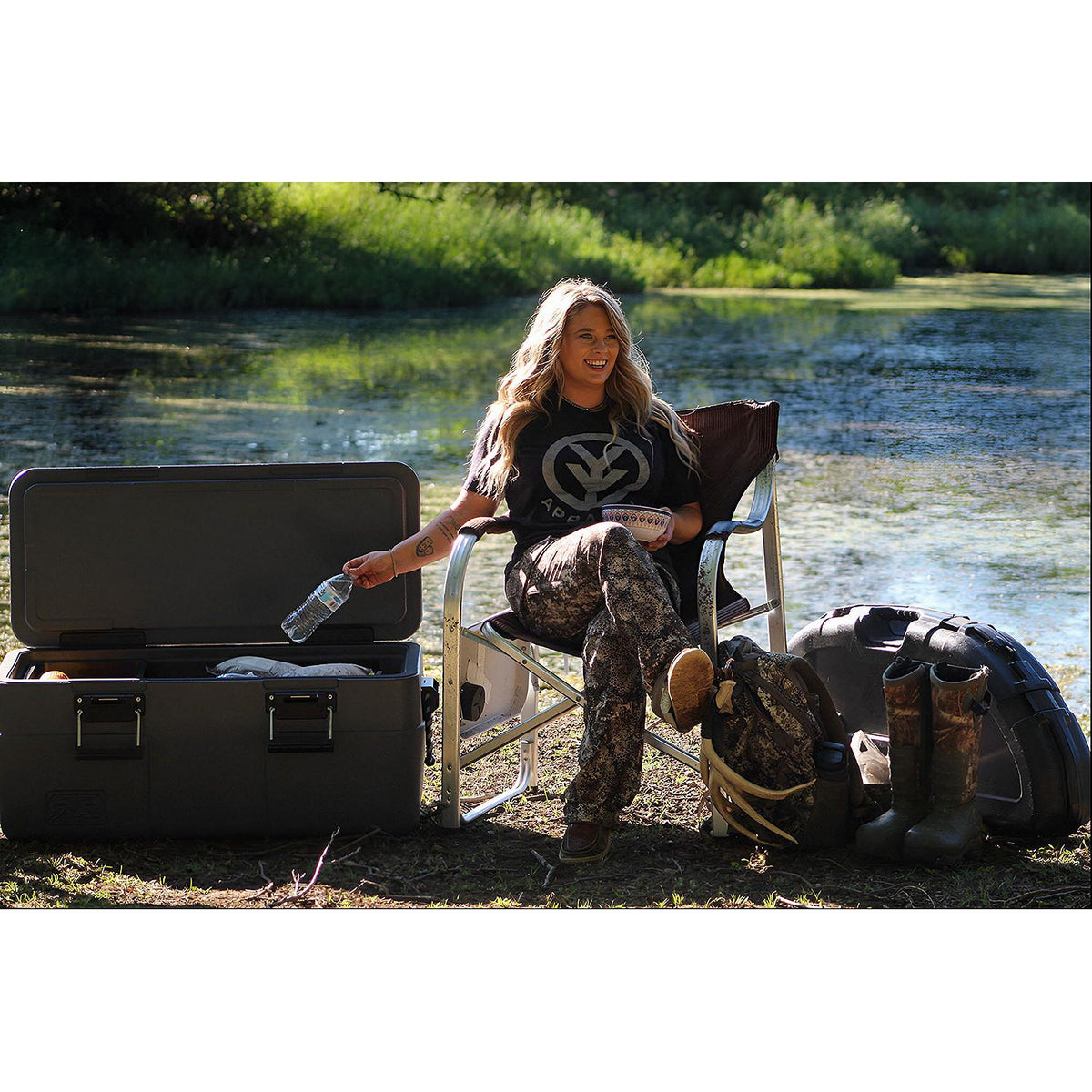 Rugged Road RR115GRAY Coolers, 115 V2, Gray, Up to 115 12oz cans plus ice, 40.25" L x 17.5" W x 17" H - image 3