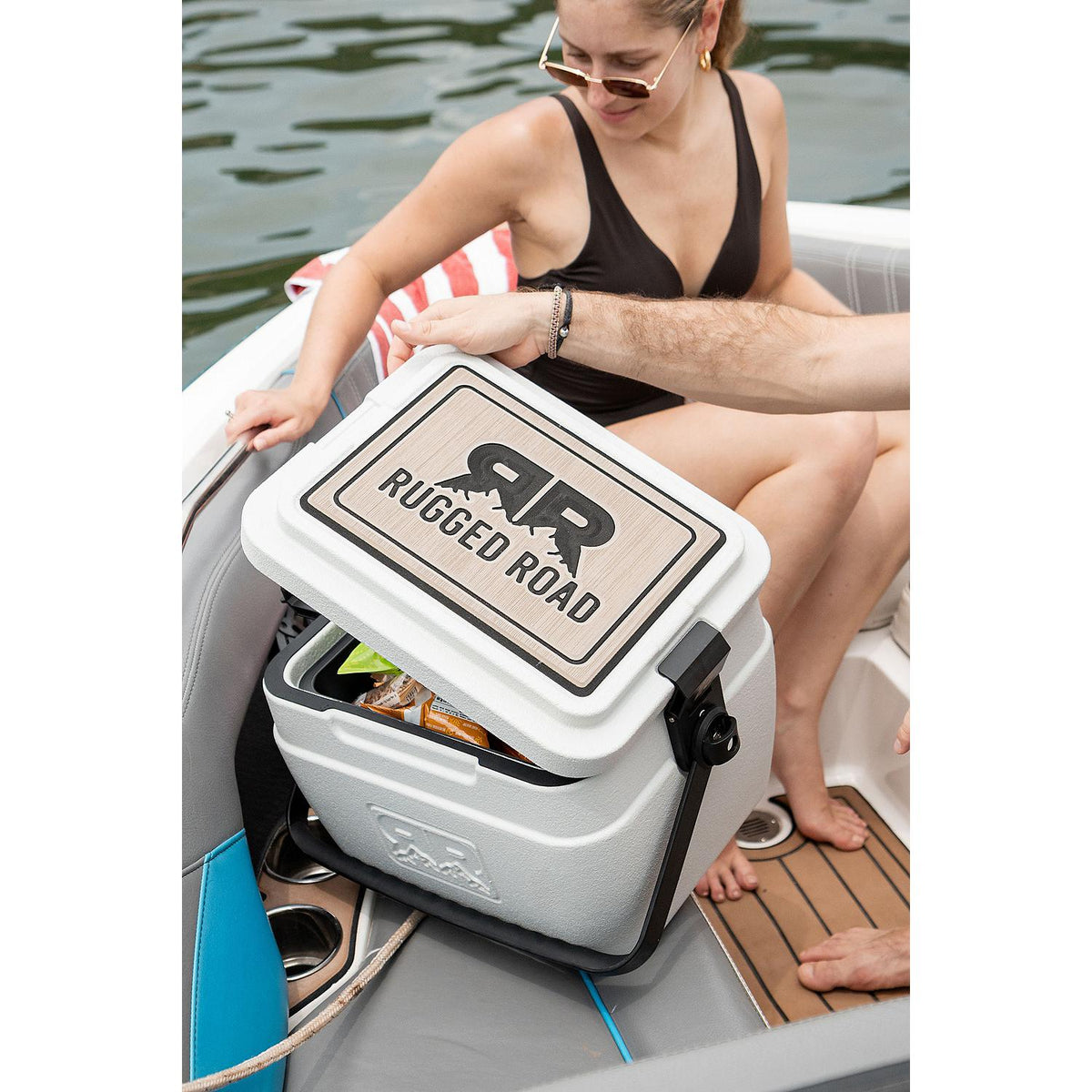 Rugged Road RR25WHITE Cooler 25 V2, White, 16 qt. - image 3