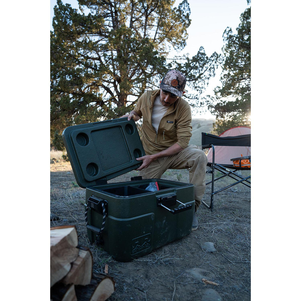 Rugged Road RR265GREEN Cooler 65 V2, Green, 65 cans + ice - image 5