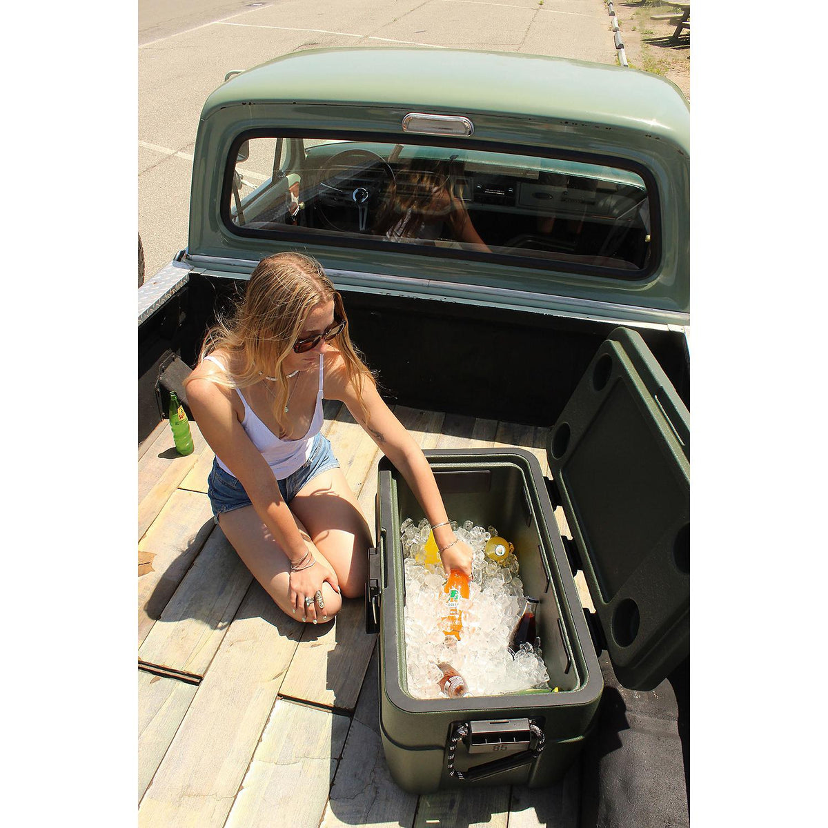 Rugged Road RR85GREEN Cooler 85 V2, Green, 61 qt. - image 4