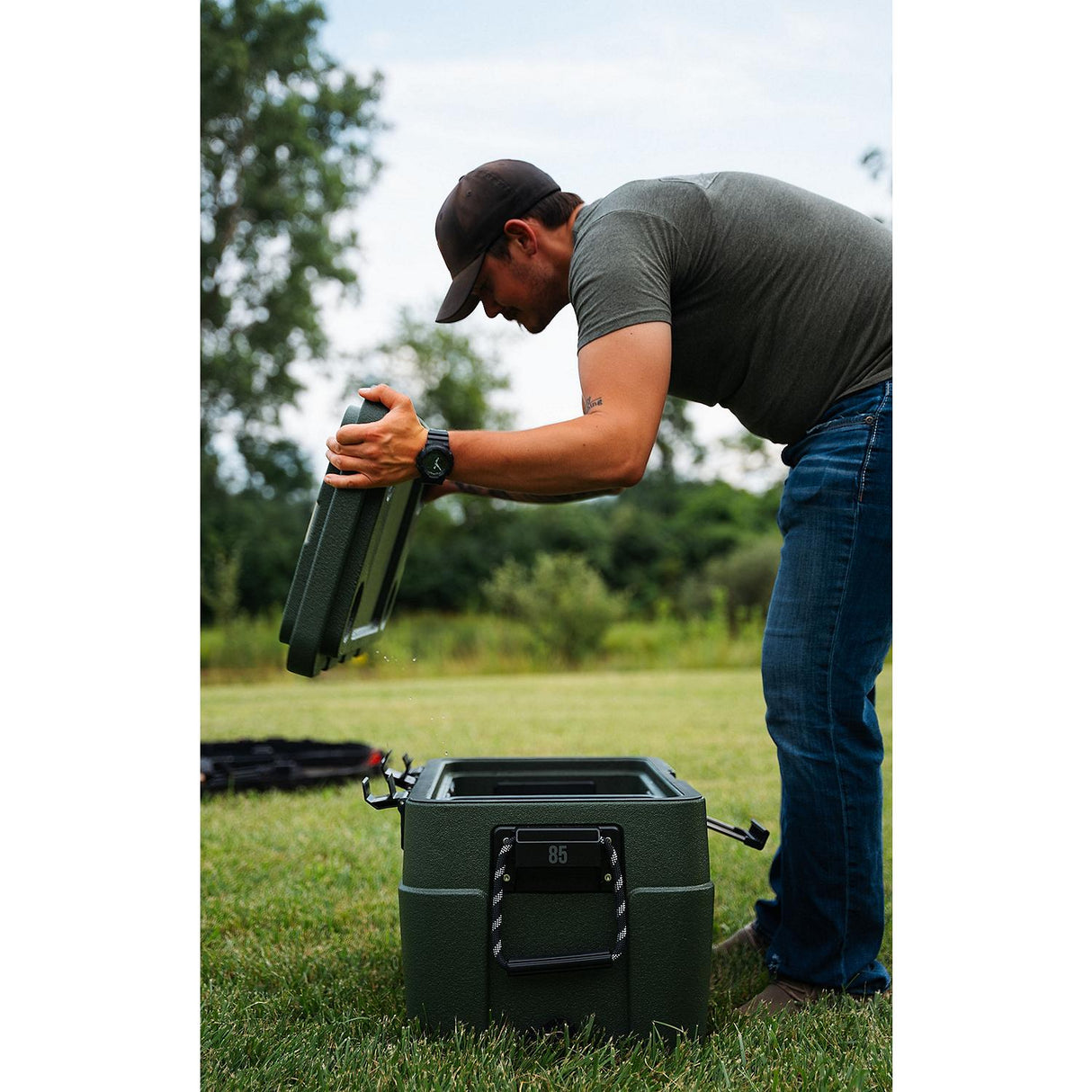 Rugged Road RR85GREEN Cooler 85 V2, Green, 61 qt. - image 2