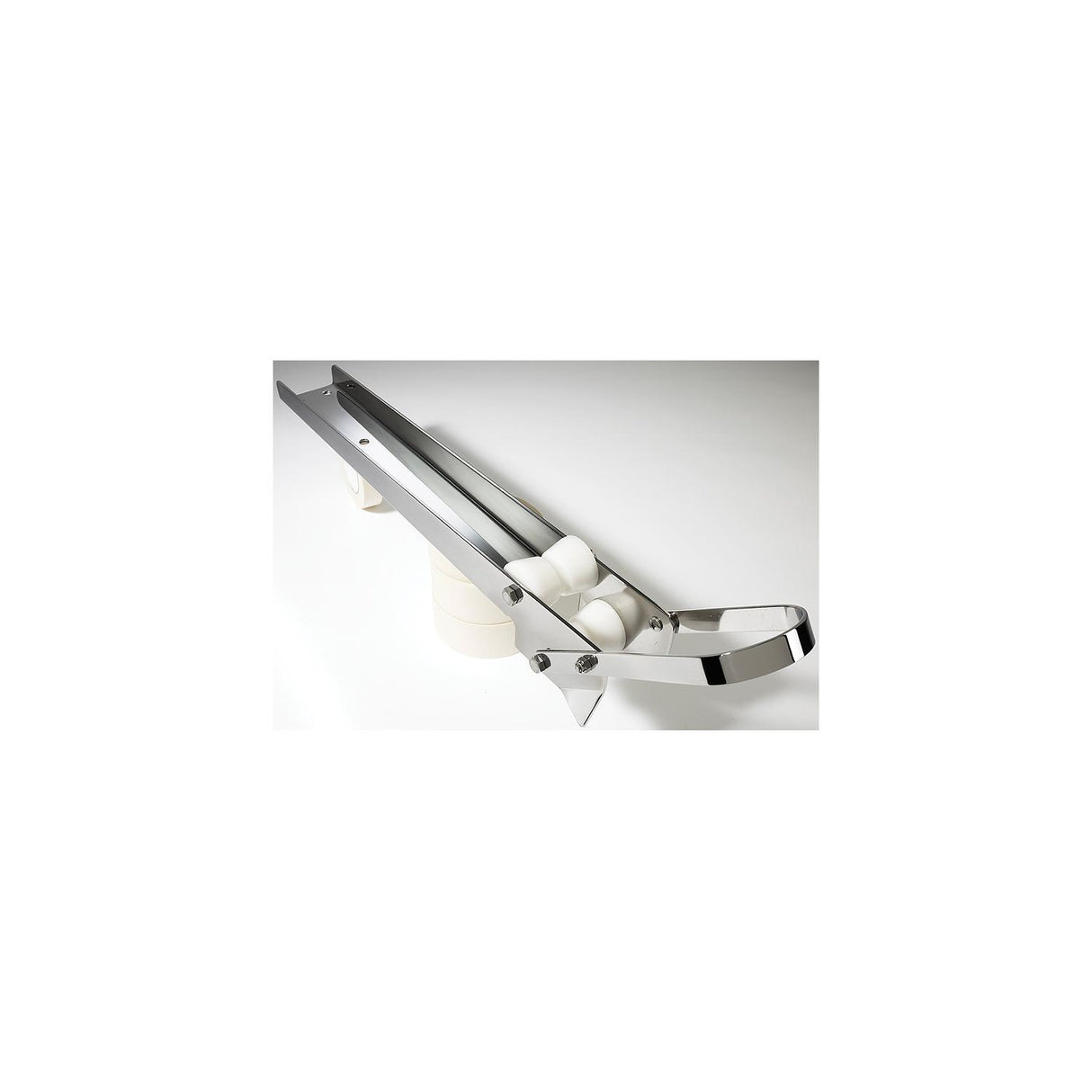 Lewmar Bow Roller - Delta Style - 2020202315 - official Lewmar product image 3